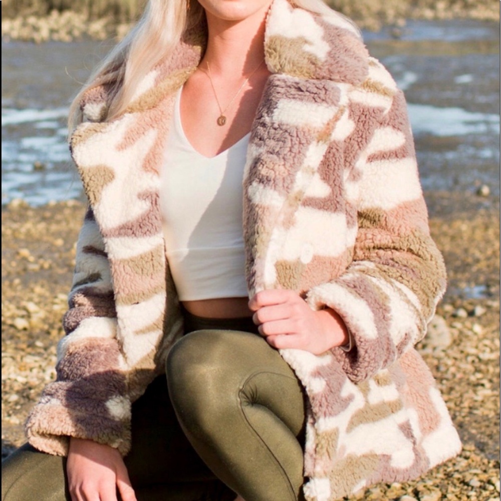 Z Supply Sherpa Jacket